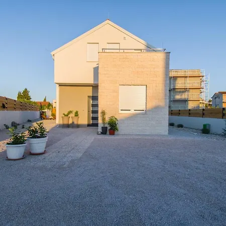 Tamara Villa Brodarica (Sibenik-Knin)