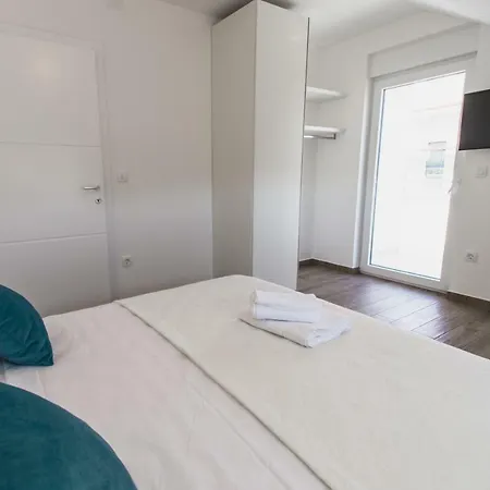 Vila Tamara *