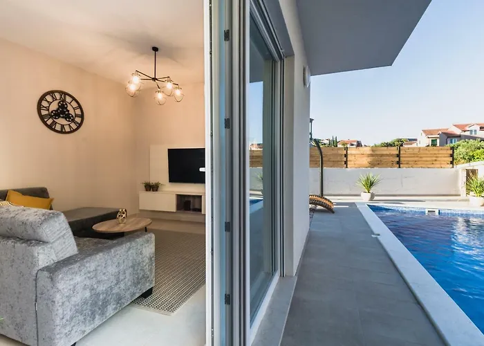 Tamara 别墅 布罗达里卡